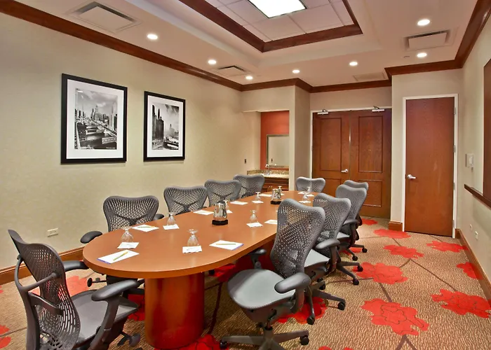 Hotel Hilton Garden Chicago/midway Airport