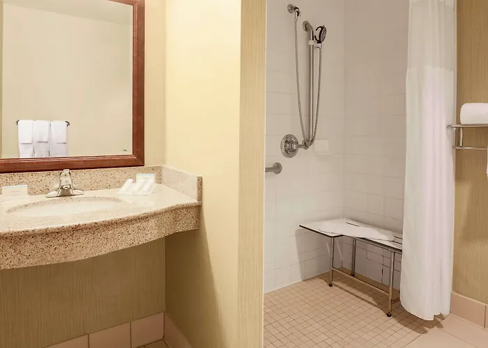 Hilton Garden Chicago/midway Airport 3*